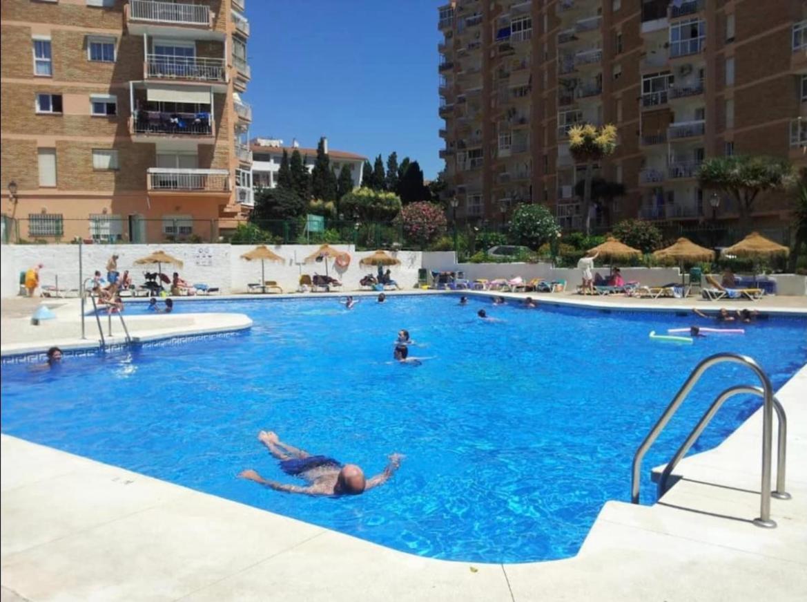 Piso Centrico En Calle Luis Vives 1, Benalmádena Eksteriør billede
